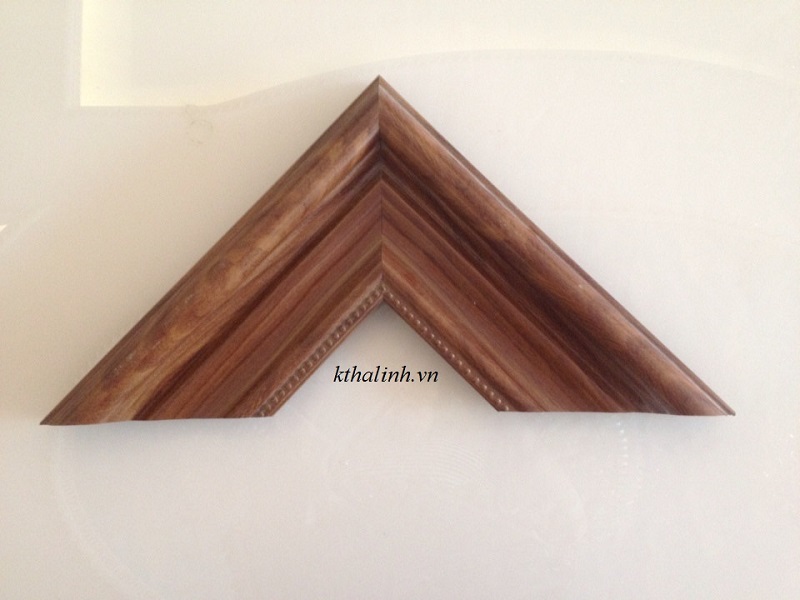 wood-imitation-photo-frames-2