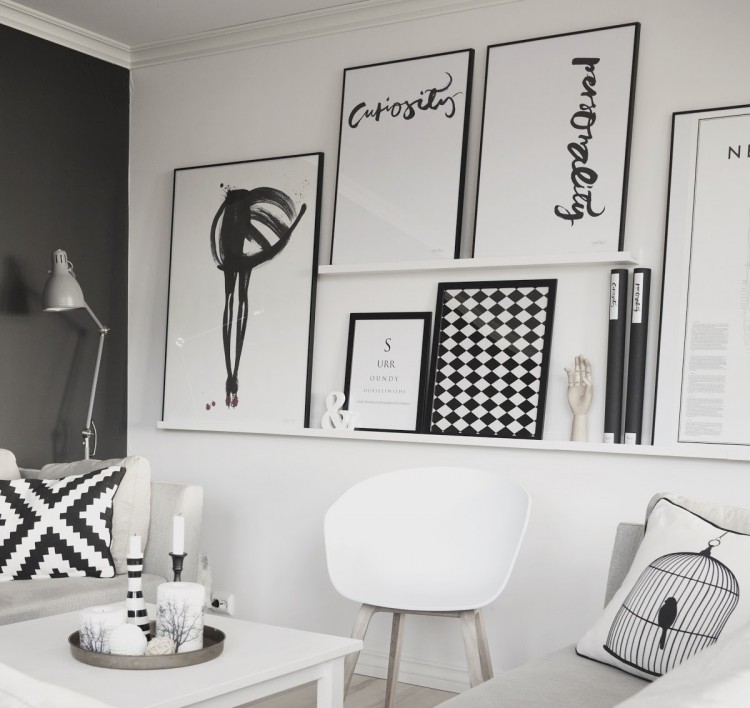 34 Stylish Black And White Gallery Wall Ideas - DigsDigs