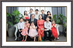 Khung ảnh trang trí gia đình – Lưu giữ những khoảnh khắc yêu thương